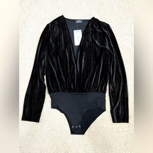 NWT Zara Accessories Black Velvet Bodysuit Gold Glitter Plunge Neckline Sz M